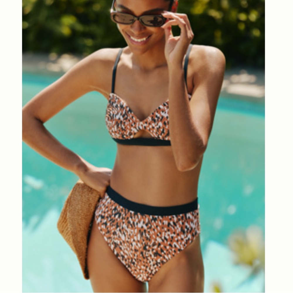 Stylish Black and Brown Bikini Bottoms